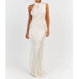 DISSH AISLE PEARL SATIN BACKLESS DRESS